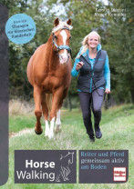 Horse Walking Reiter und Pferd gemeinsam aktiv am Boden