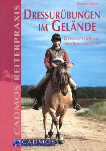 Dressurübungen im Gelände - Mängelexemplar